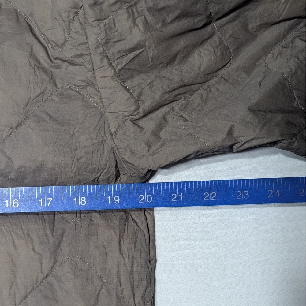 Uniqlo Women M Taupe Ultra Light Down Compact Coat V-Neck Quilted Sustainable - Picture 5 of 7